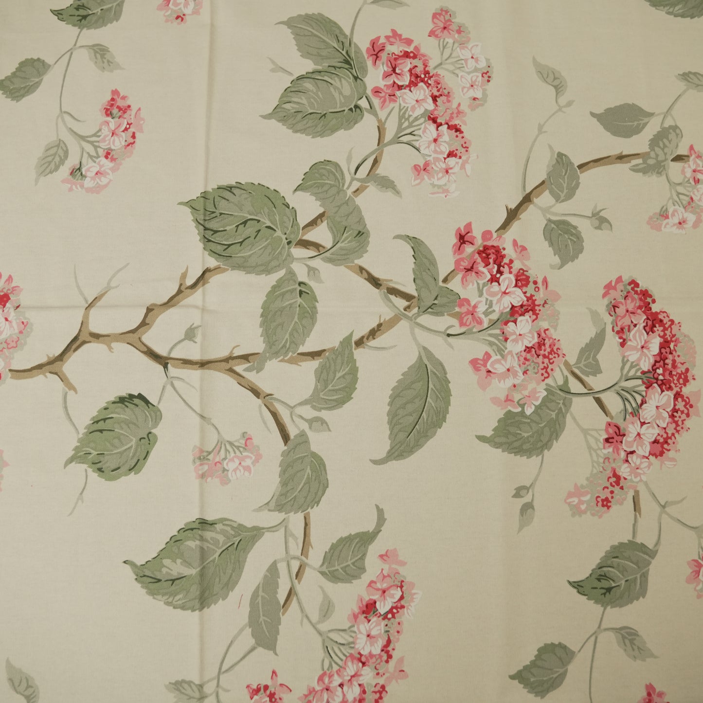 Botanical Blossom Printed Table Cover with Maroon Border (6 Seater)