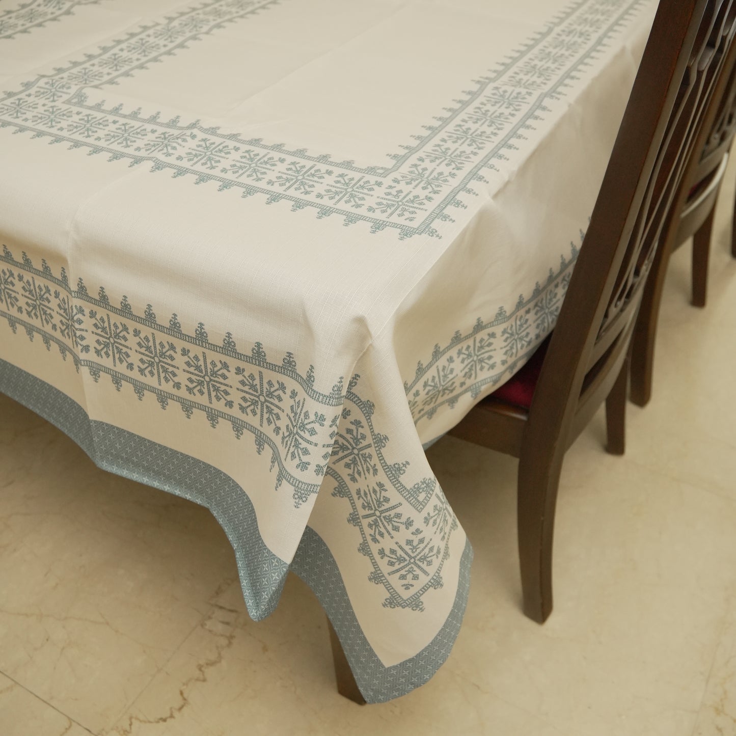 Scandinavian Grey Border Printed Table Cover (6 Seater)