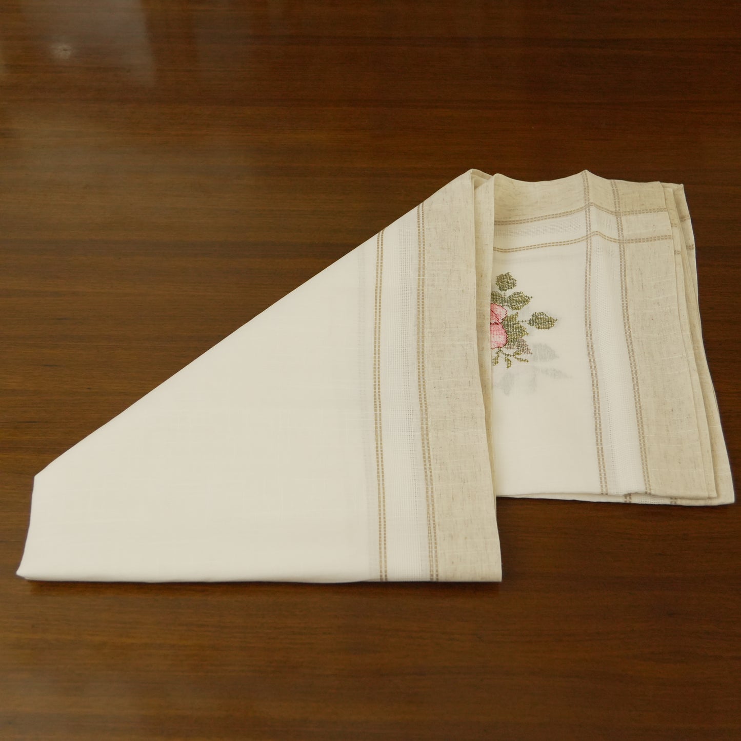 Premium Linen Embroidered Rose Table Cover (10 Seater)