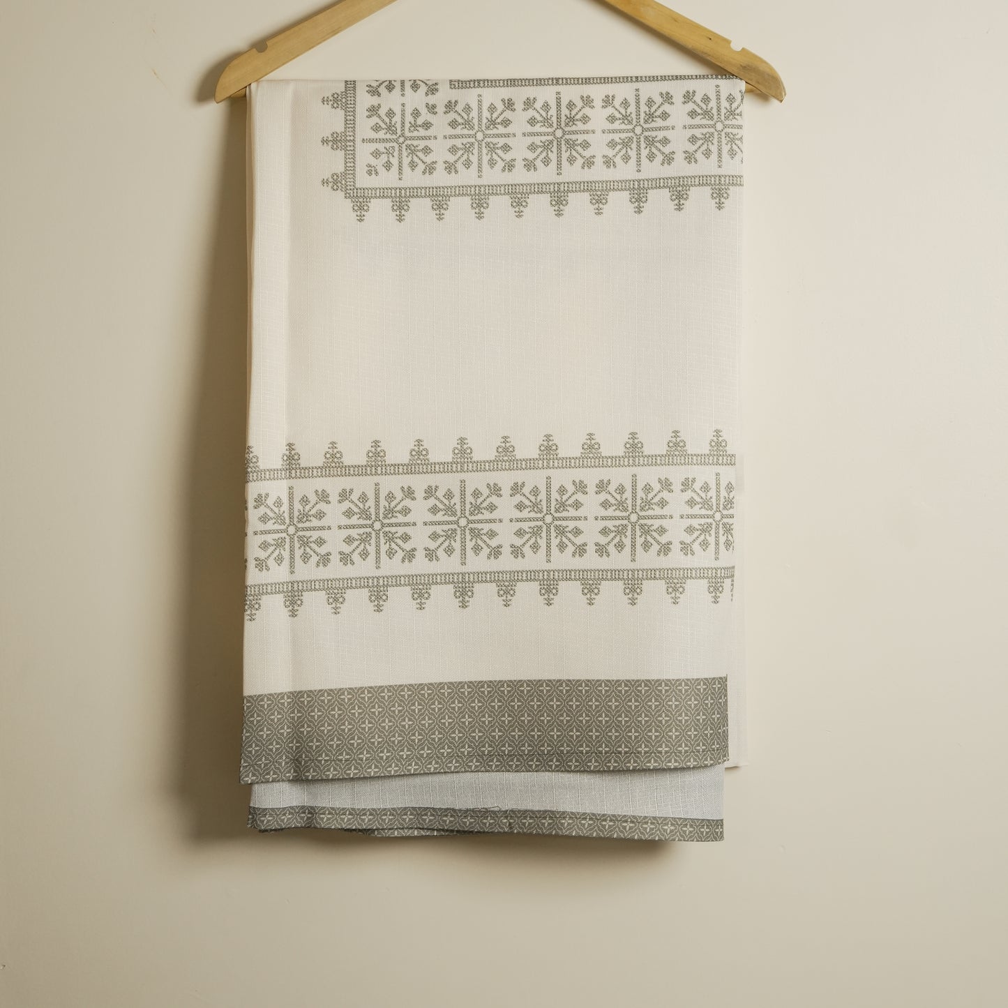 Premium White & Grey Geometric Border Table Cover (6 Seater)