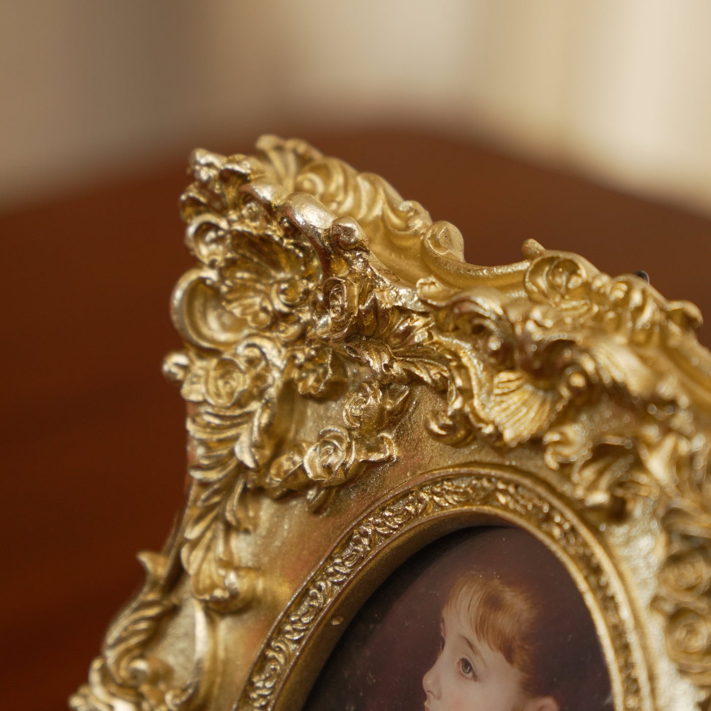 Luxury Vintage Gold Frame with Intricate Floral Carving