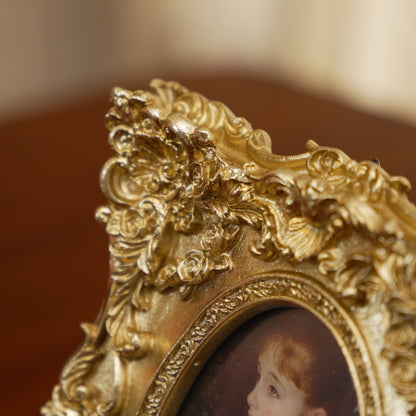 Luxury Vintage Gold Frame with Intricate Floral Carving