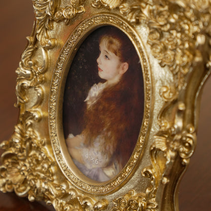 Luxury Vintage Gold Frame with Intricate Floral Carving