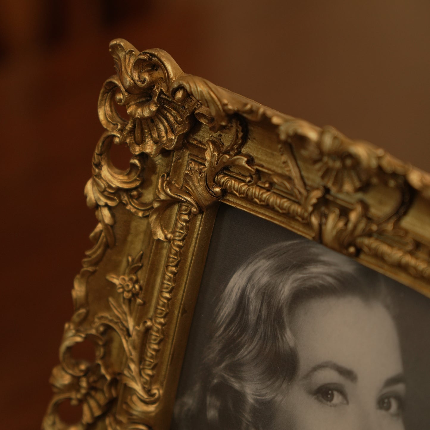 Antique Baroque Style Gold Decorative Photo Frame