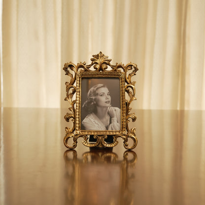Classic Vintage Gold Photo Frame