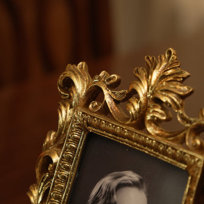 Classic Vintage Gold Photo Frame