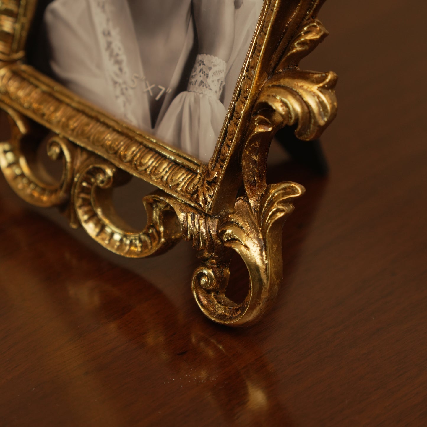 Classic Vintage Gold Photo Frame