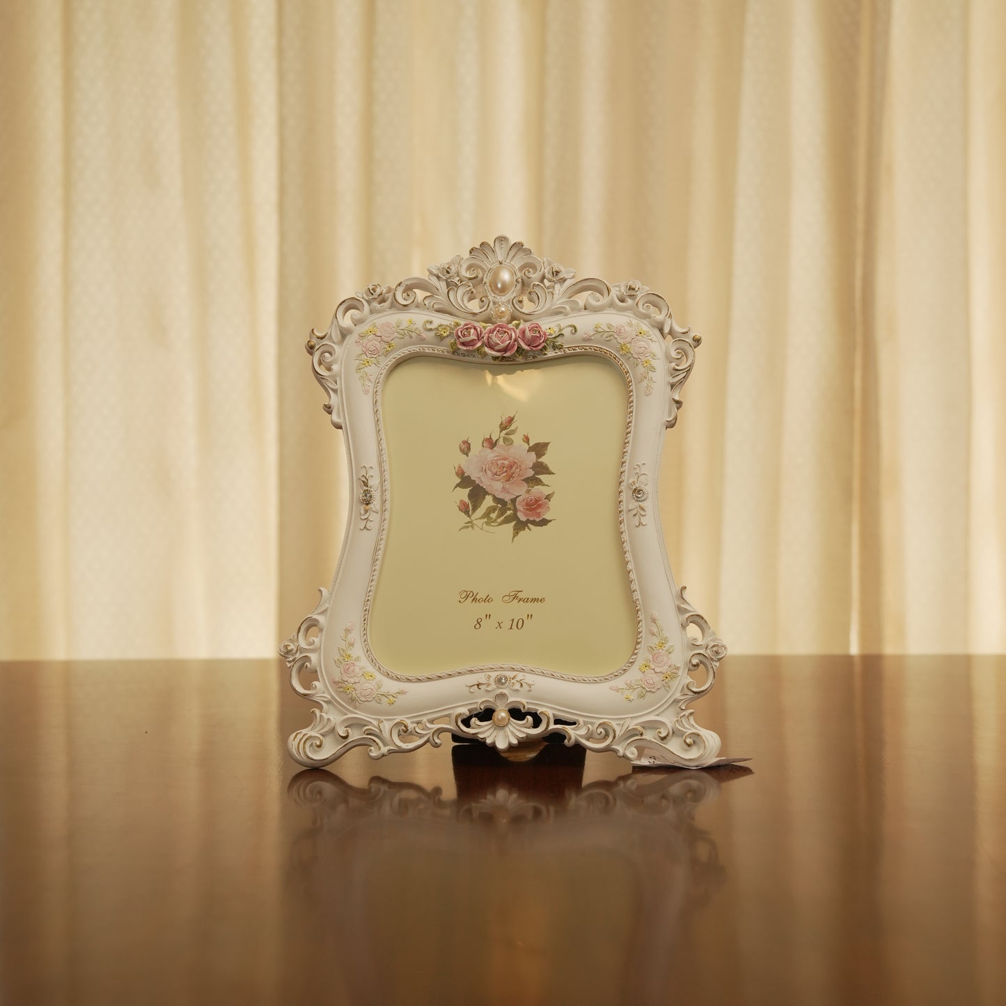Elegant Vintage White Floral Photo Frame