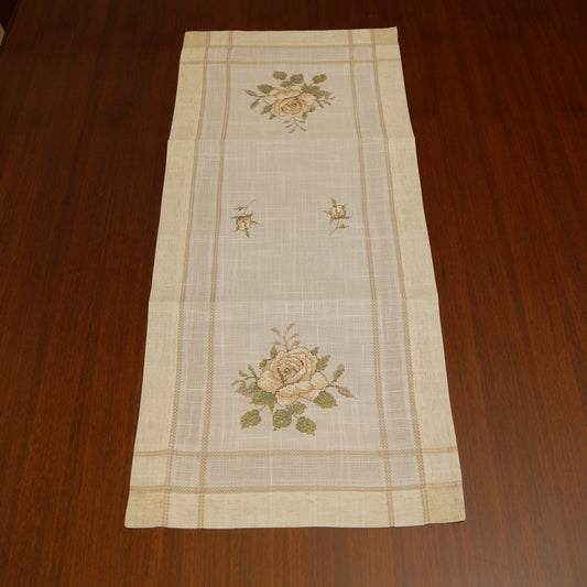 Vintage Style Floral Table Runner (Short)