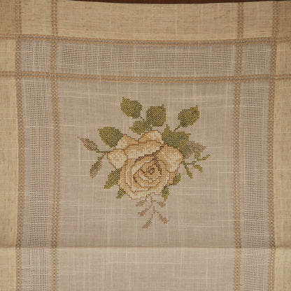 Vintage Style Floral Table Runner (Short)
