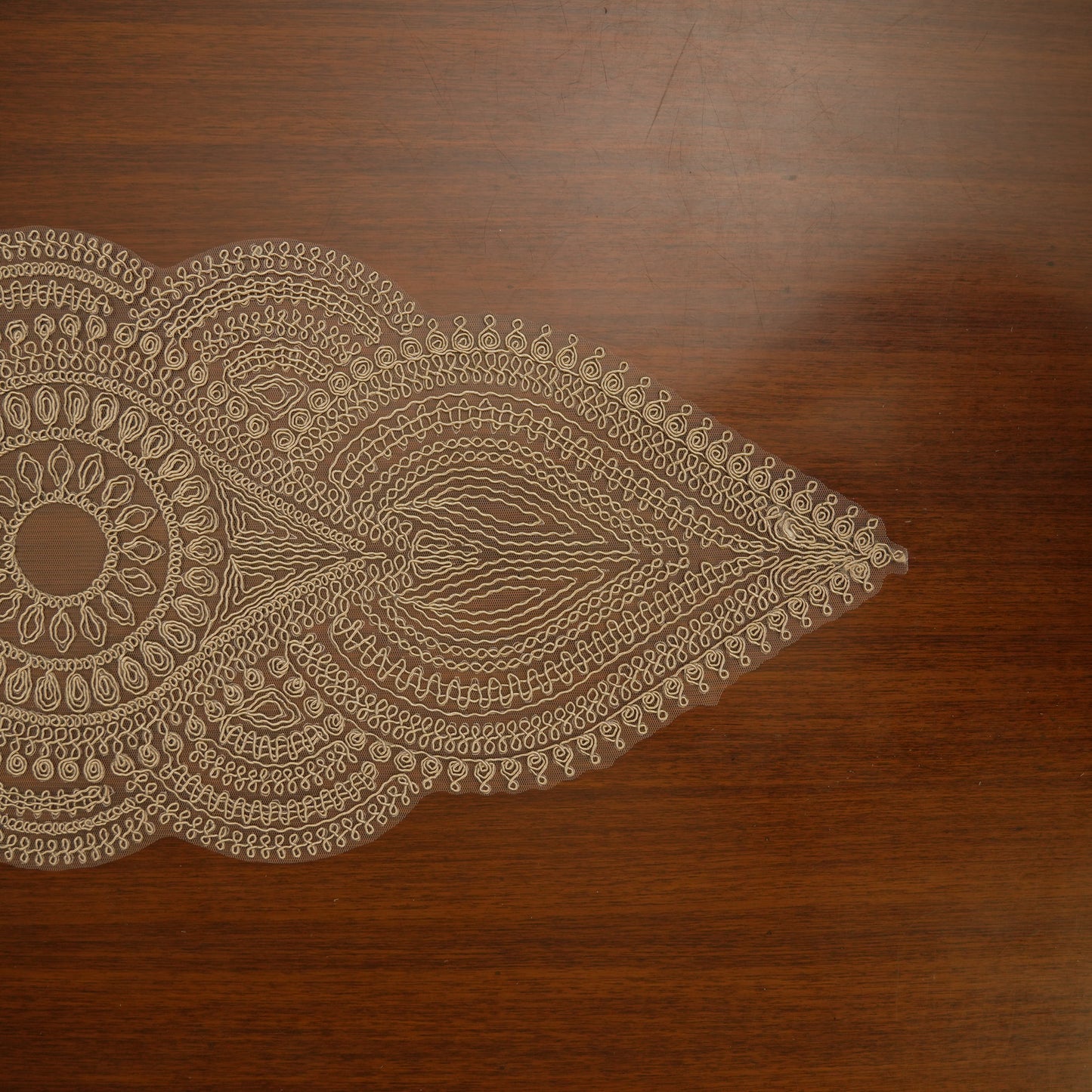 Ornate Medallion Lace Table Runner (Long)