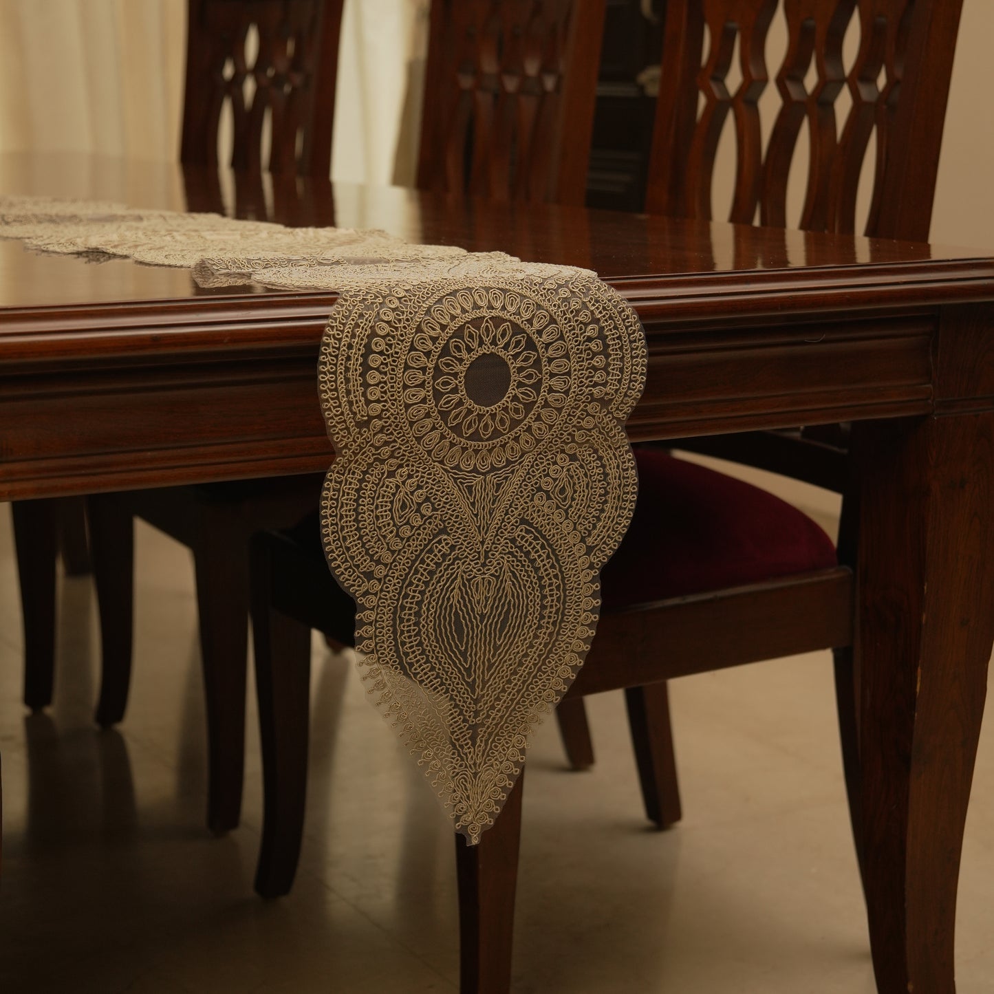 Ornate Medallion Lace Table Runner (Long)