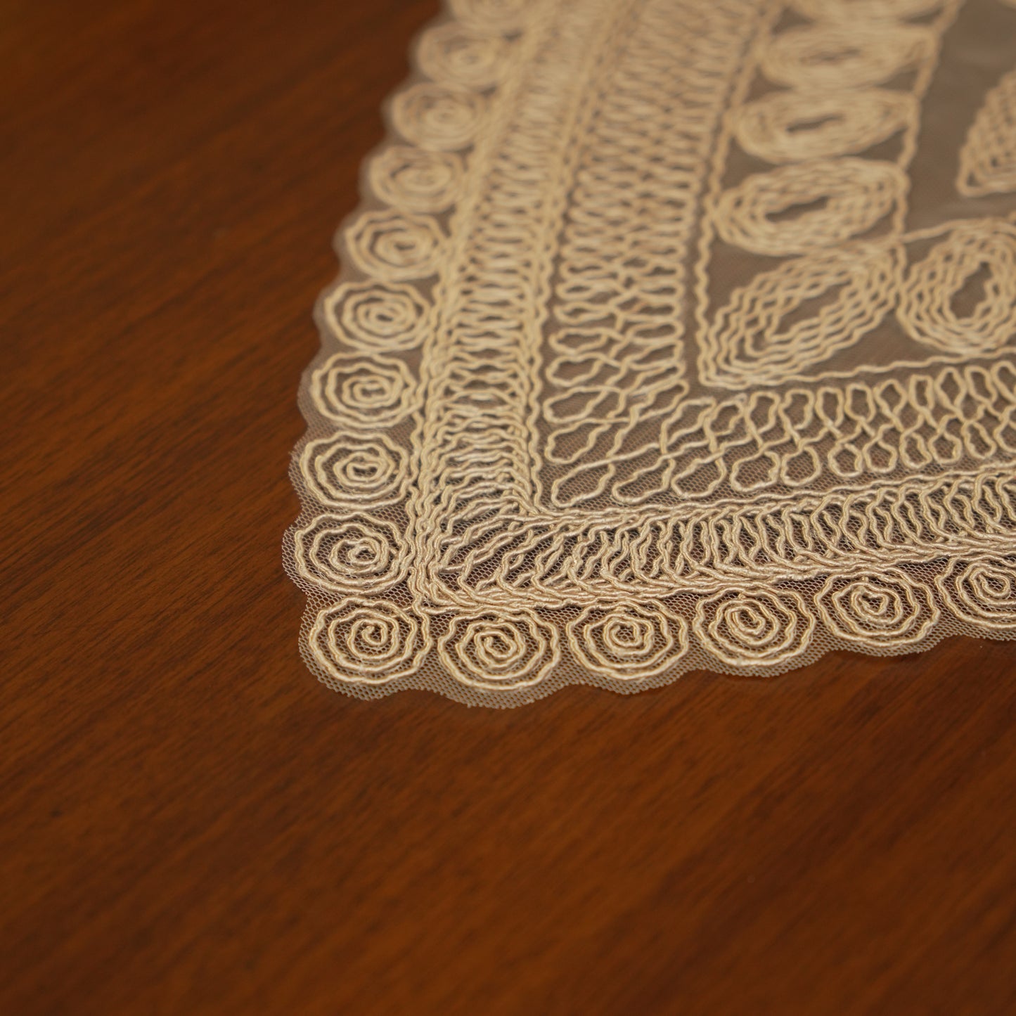 Ornate Geometric Lace Table Runner (Small)