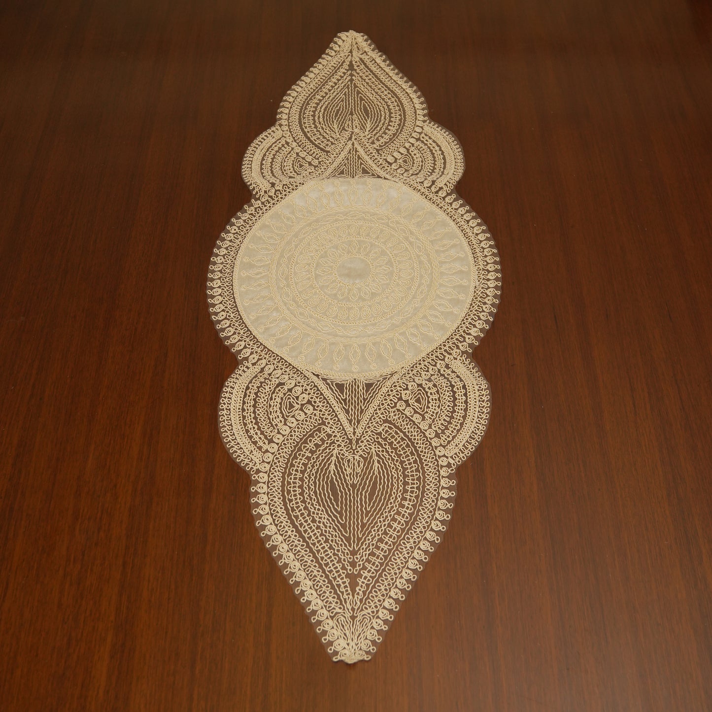 Royal Medallion Lace Table Runner (Small)