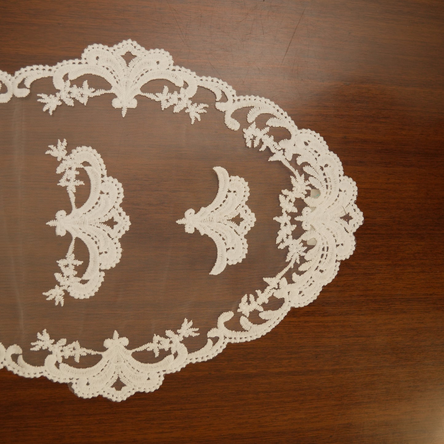 Vintage Sheer Lace Table Runner (Long)