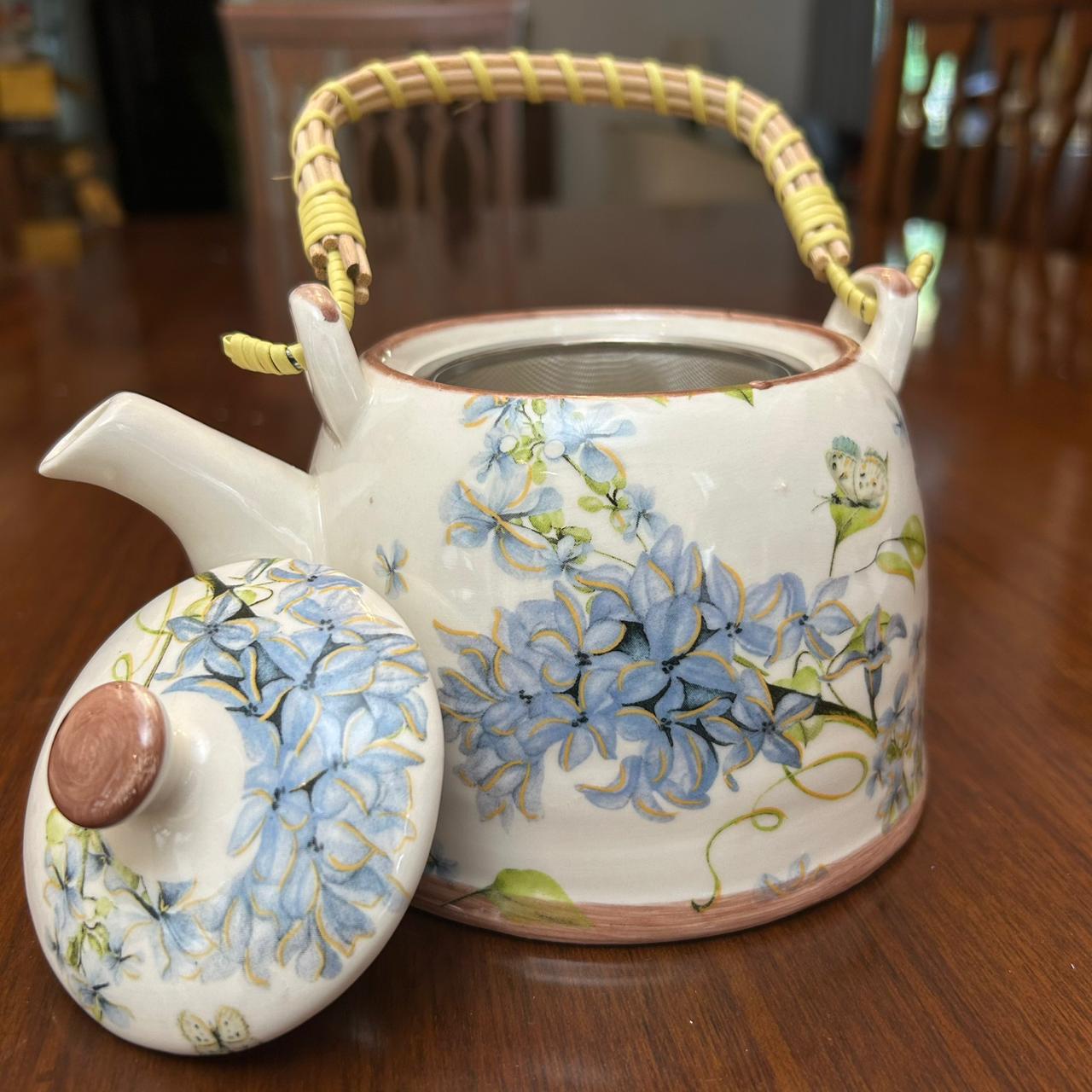 Oriental Blue & White Teapot with Sieve