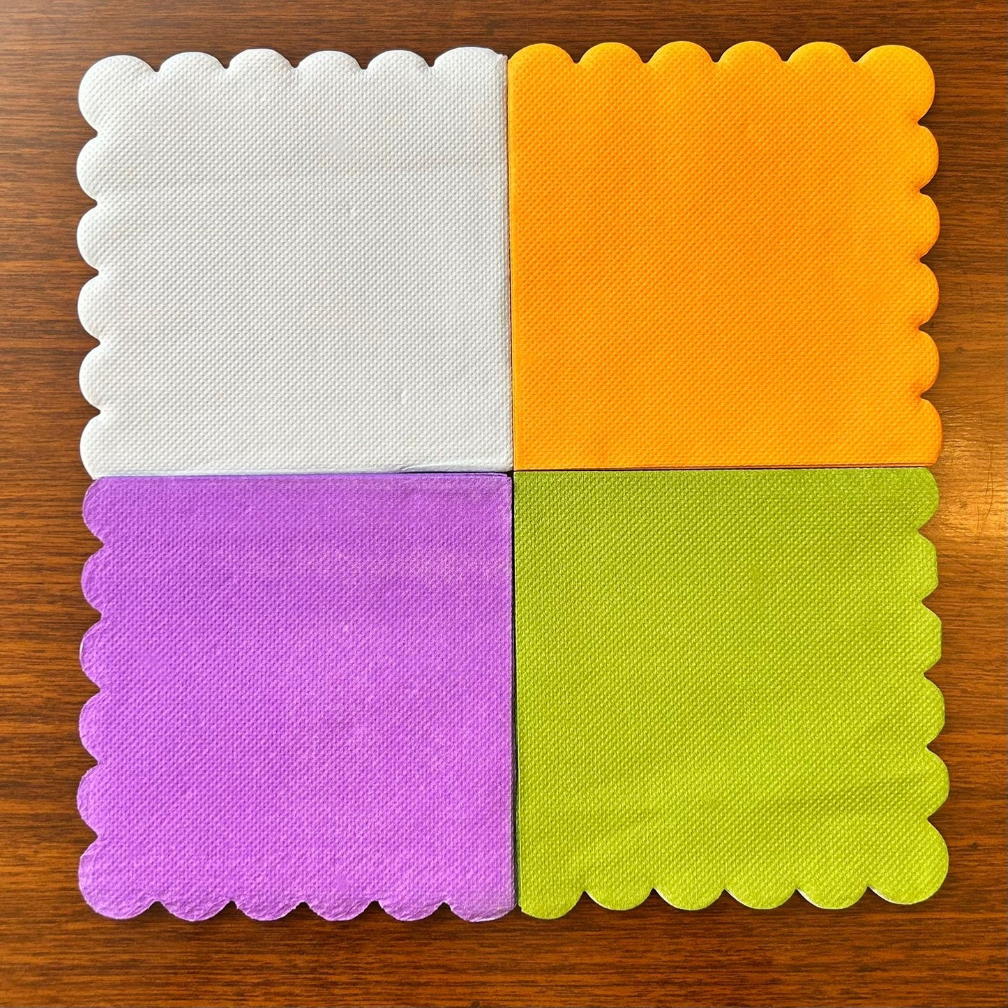 COKTAIL NAPKINS Colorful Scallop-Edge Set of 5